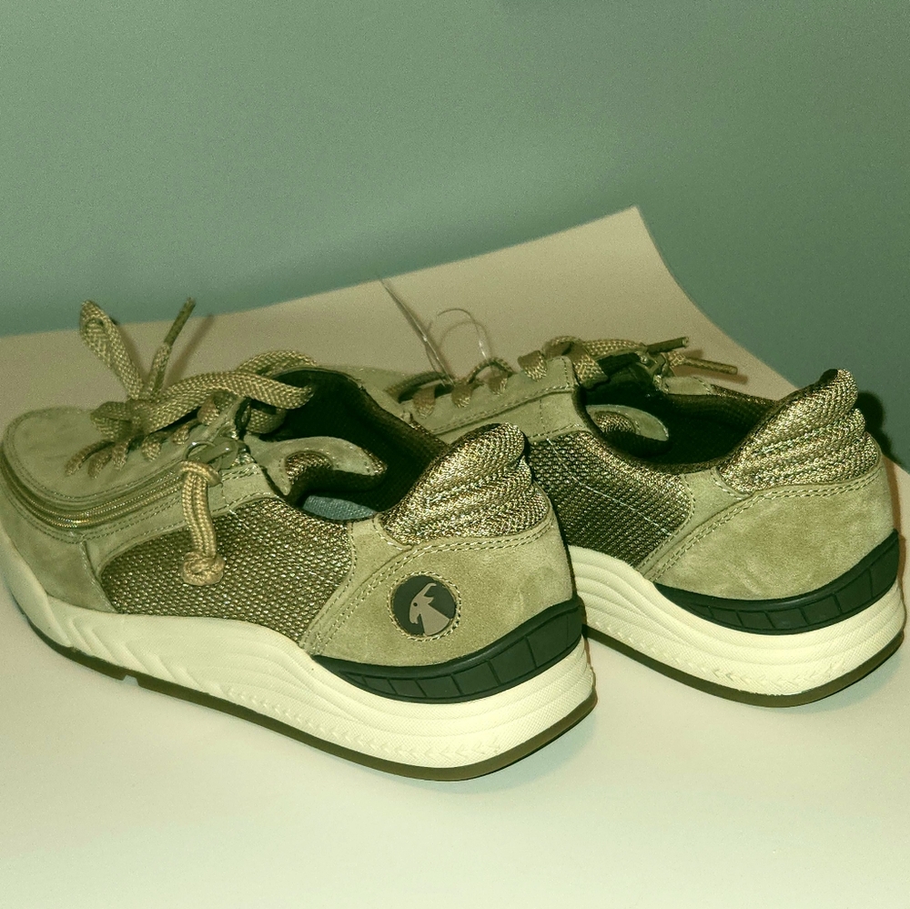Billy Footwear Suede Classic LaceUp Low Sneakers Zip TanishGray Men's Size 8.5M.